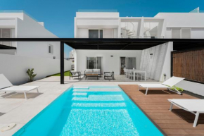 Casa Geca Ideal villa with pool and ocean views